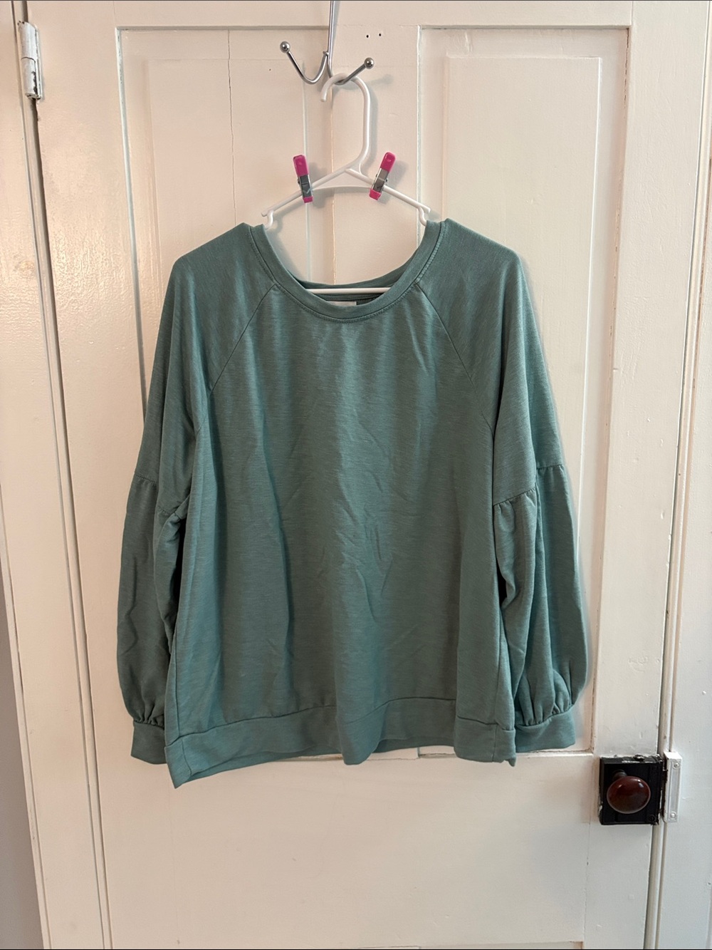 Knox Rose Sage Green Puff-Sleeve Sweatshirt